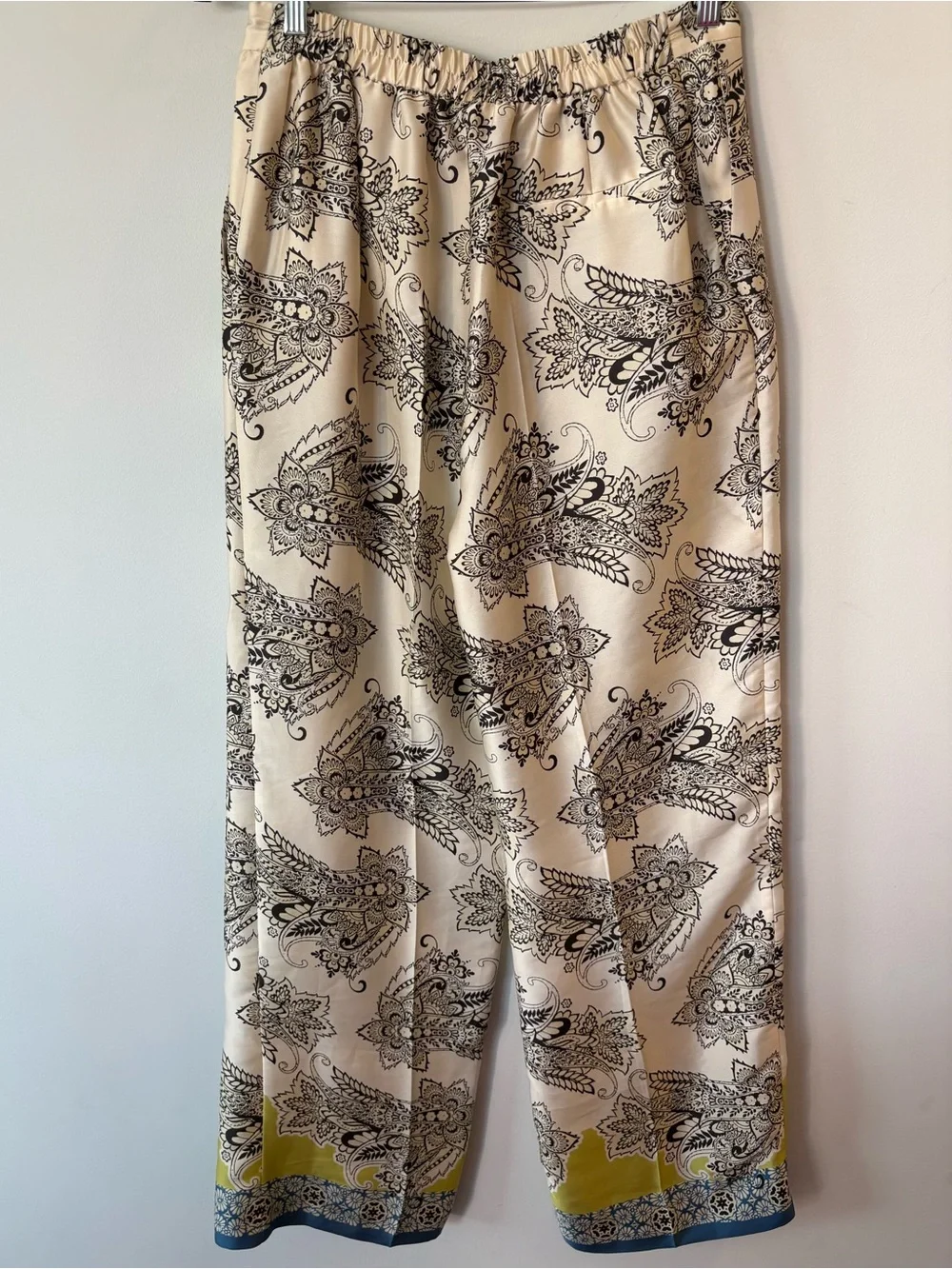 Zara Cream Paisley Wide-Leg Pants with Black Print Large